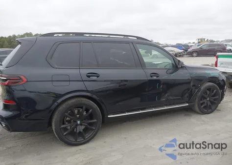 2023 BMW X7 xDrive40I z USA, uszkodzony, nr VIN 5UX23EM08P9P90076